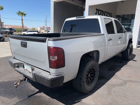 Used 2011 Chevrolet Silverado 1500 LT w/ All-Star Edition AWD/4WD image 5