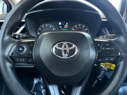 Used 2024 Toyota Corolla LE FWD image 19