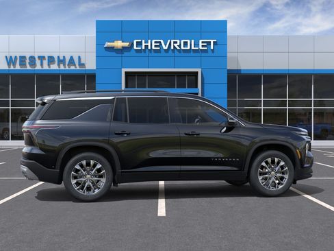 New 2026 Chevrolet Traverse LT w/ Sun and Wheel Package AWD/4WD image 5