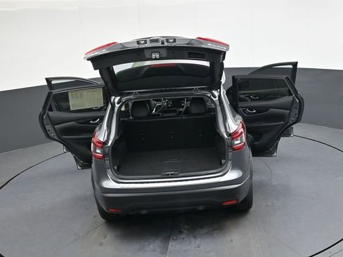 Used 2022 Nissan Rogue Sport SL w/ Premium Package image 41