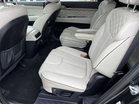 Used 2021 Hyundai Palisade Calligraphy image 17