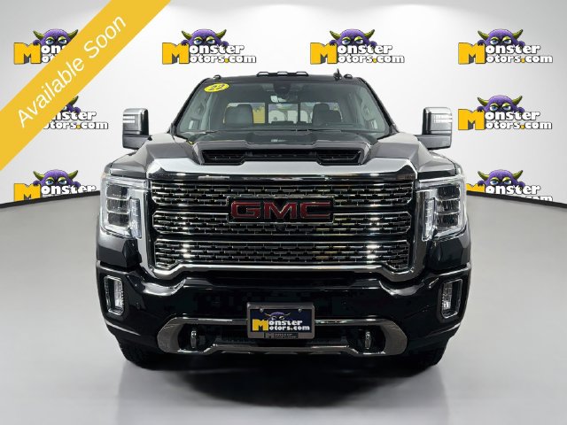 Used 2022 GMC Sierra 2500 Denali w/ Denali Black Diamond Edition AWD/4WD image 2