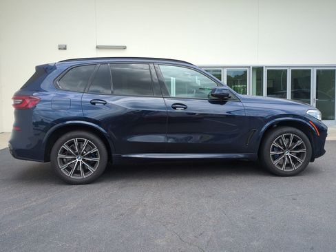 Used 2022 BMW X5 M50i w/ Executive Package AWD/4WD image 11