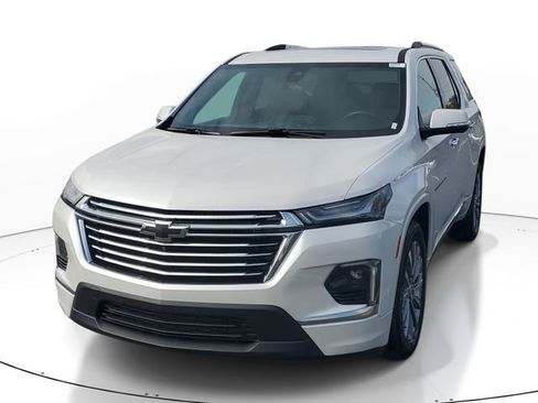 Certified 2023 Chevrolet Traverse Premier AWD/4WD image 2