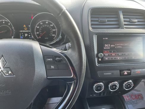 Used 2018 Mitsubishi Outlander Sport SE image 15