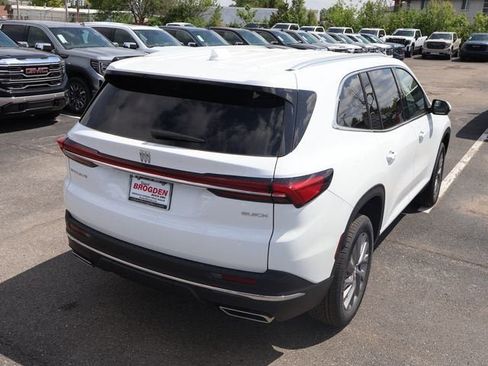 New 2026 Buick Enclave Preferred FWD image 5