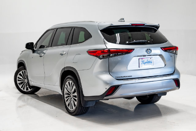 Used 2021 Toyota Highlander Platinum AWD/4WD image 33