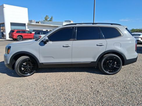 Used 2023 Kia Telluride EX X-Line AWD/4WD image 2