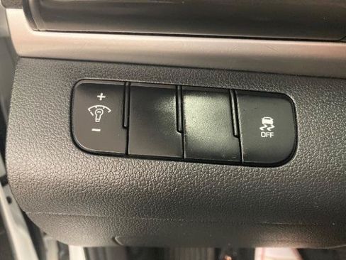Used 2019 Hyundai Elantra SE w/ Cargo Package FWD image 26