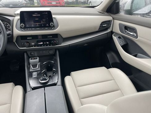 Certified 2024 Nissan Rogue SV w/ SV Premium Package image 11