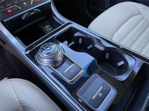 Certified 2019 Ford Edge SEL w/ Equipment Group 201A image 15