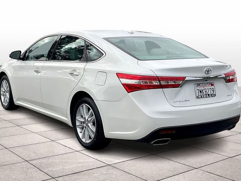 Used 2015 Toyota Avalon XLE image 13