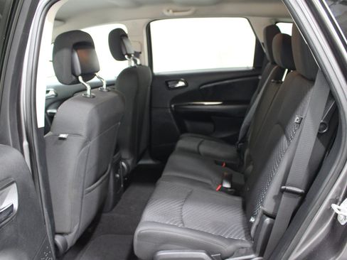 Used 2018 Dodge Journey SE w/ Blacktop Package FWD image 17