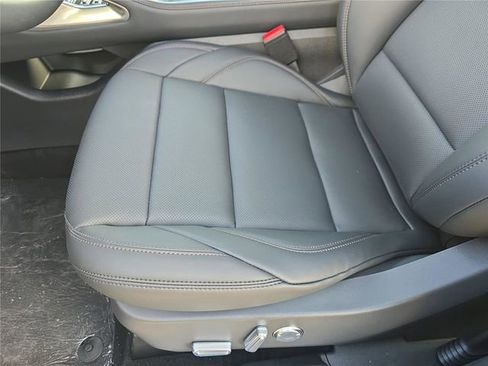 New 2026 Lincoln Nautilus Premier image 15