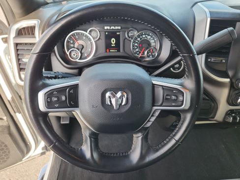 Used 2024 RAM 3500 Big Horn AWD/4WD image 18