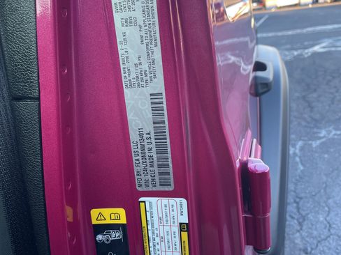 Used 2022 Jeep Wrangler Unlimited Sport image 11