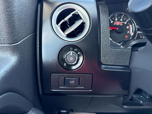 Used 2014 Ford F150 FX4 w/ Equipment Group 402A Luxury AWD/4WD image 9