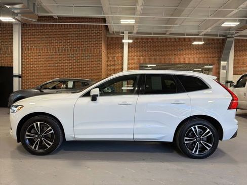 Used 2020 Volvo XC60 T6 Momentum w/ Protection Package image 4