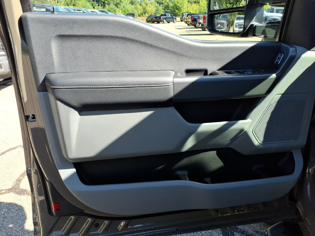 New 2027 Ford F350 XLT w/ FX4 Off-Road Package AWD/4WD image 19
