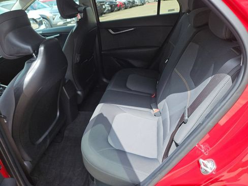 Used 2025 Kia Niro LX FWD image 27
