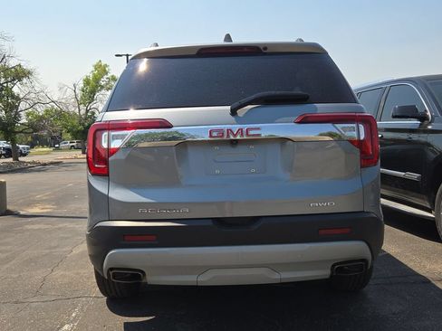 Used 2023 GMC Acadia SLT w/ Preferred Package AWD/4WD image 9