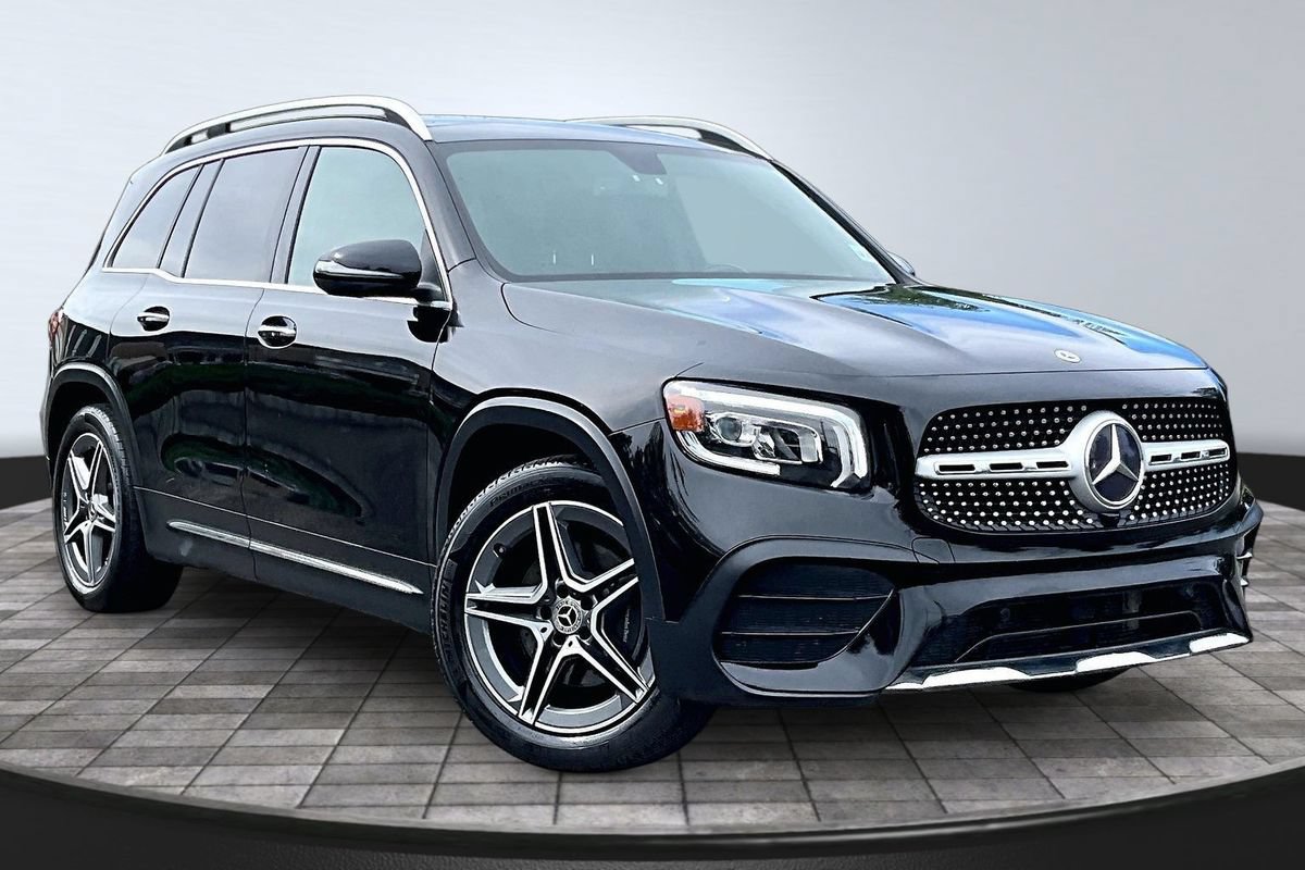Used 2020 Mercedes-Benz GLB 250 4MATIC image 3
