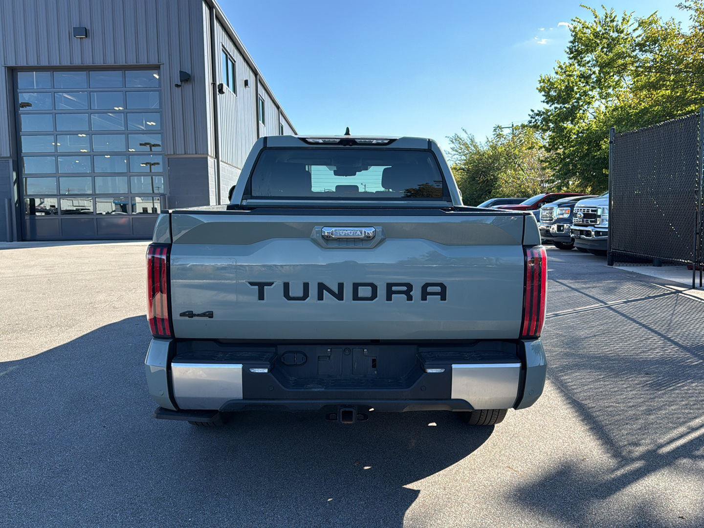 Used 2024 Toyota Tundra Limited AWD/4WD image 4