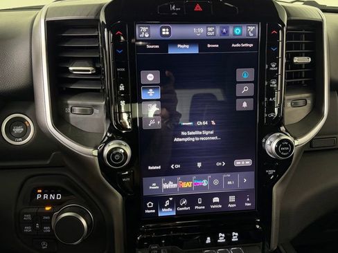 New 2026 RAM 1500 4x4 Crew Cab image 17