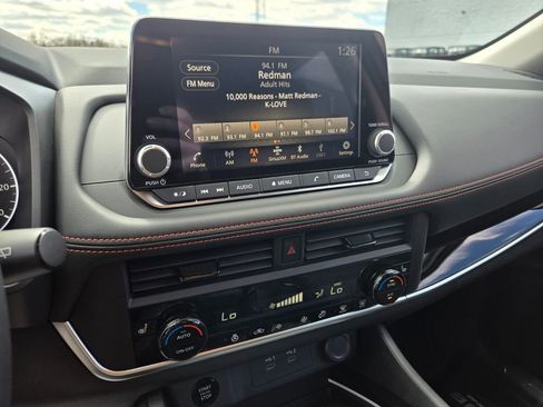 New 2026 Nissan Rogue SV image 7