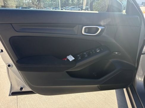 Used 2023 Honda Civic Sport image 14