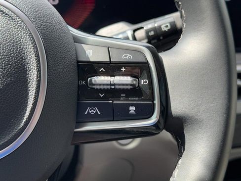 Used 2025 Kia Sorento S AWD/4WD image 18