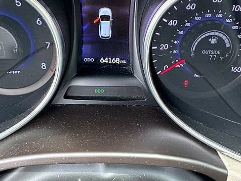 Used 2014 Hyundai Santa Fe Sport 2.0T FWD image 2
