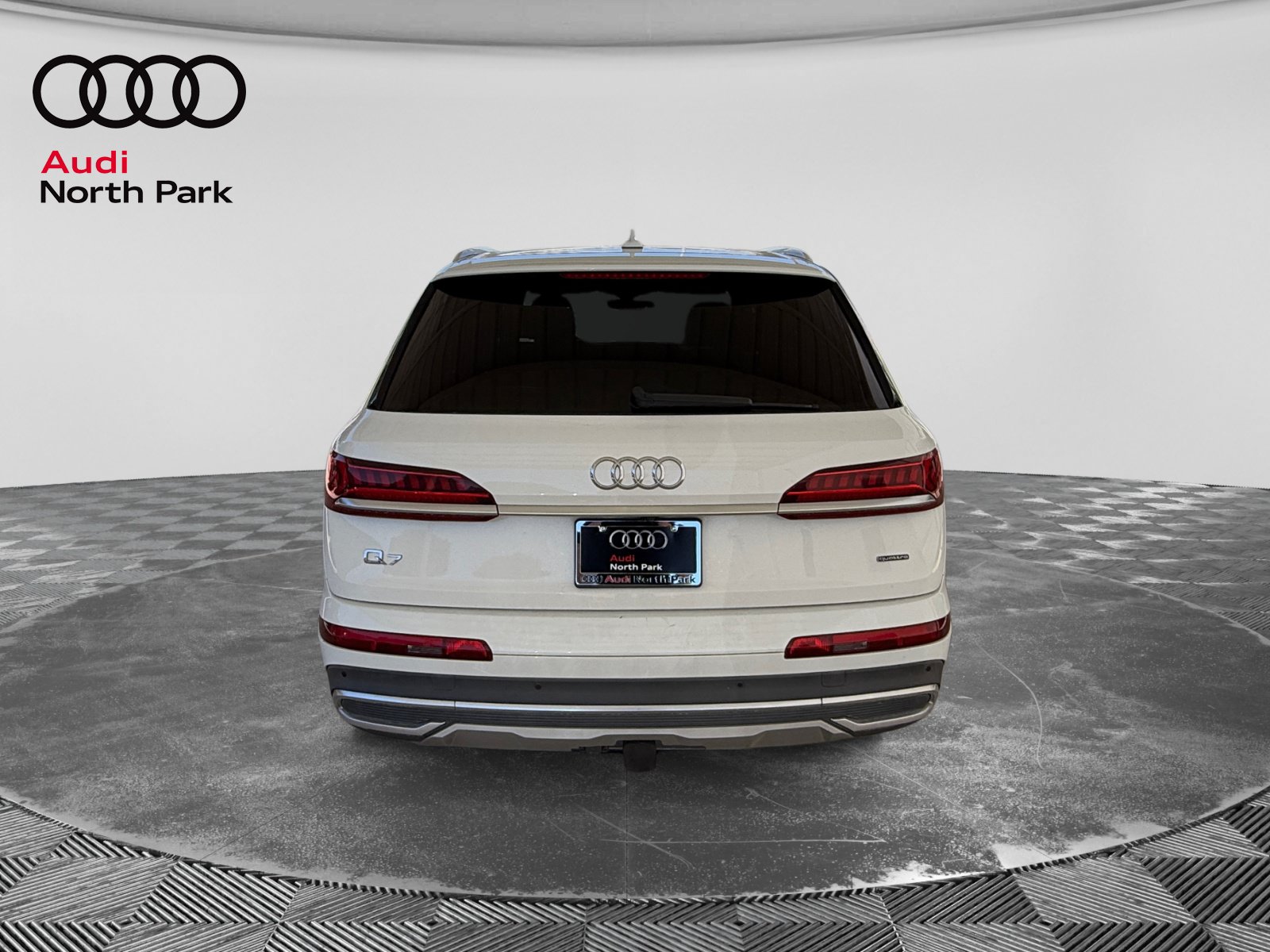 Used 2021 Audi Q7 3.0T Premium Plus w/ Premium Plus Package AWD/4WD image 4