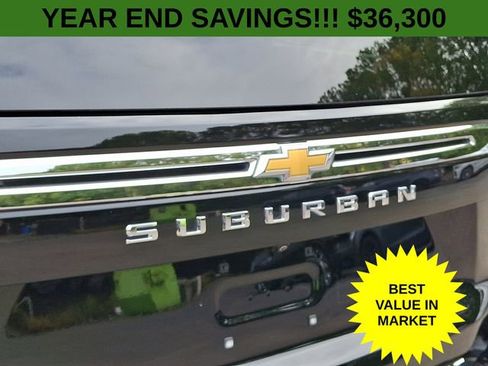 Used 2022 Chevrolet Suburban LT image 35