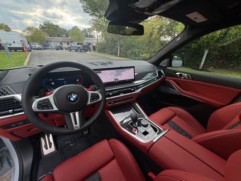 Used 2026 BMW X5 M Competition w/ Executive Package image 10