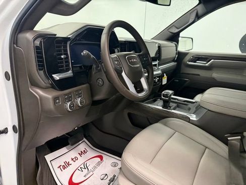 New 2026 GMC Sierra 1500 SLT w/ SLT Premium Plus Package AWD/4WD image 9
