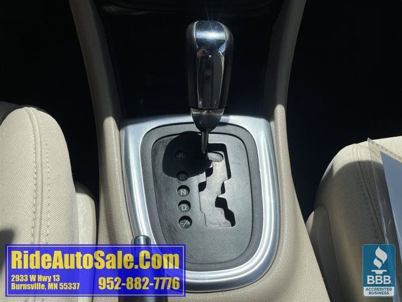 Used 2013 Chrysler 200 Touring FWD image 17