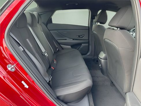 New 2025 Hyundai Elantra Sport image 24