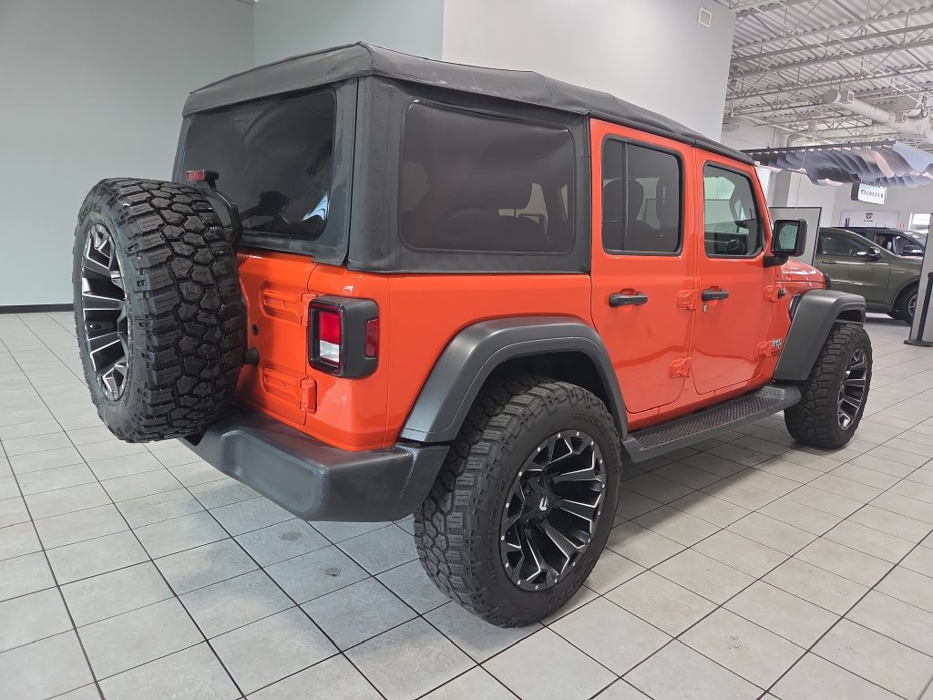 Used 2018 Jeep Wrangler Unlimited Sport S AWD/4WD image 8
