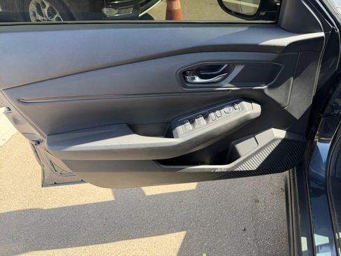 Used 2023 Honda Accord EX image 13