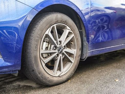 Certified 2023 Kia Forte LXS image 9