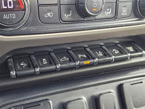 Used 2019 GMC Sierra 3500 Denali w/ Duramax Plus Package image 32