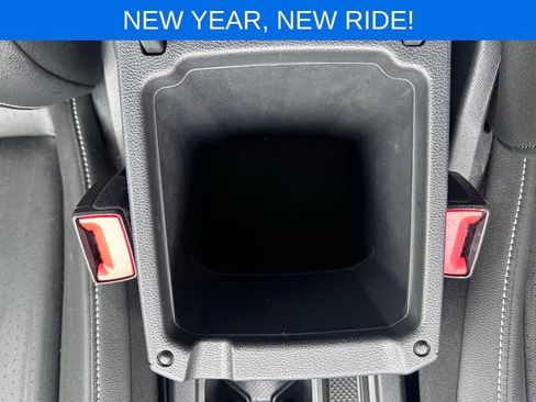 Used 2024 Volkswagen Tiguan SE image 26