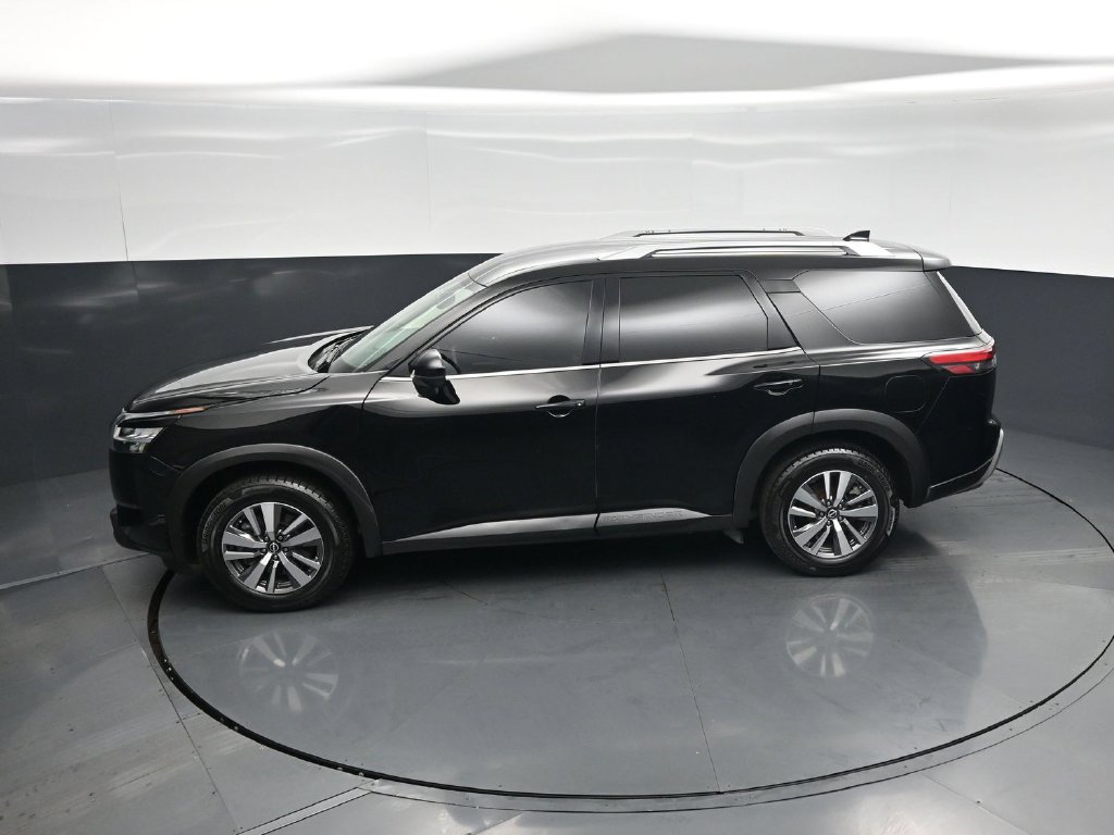 Used 2022 Nissan Pathfinder SL AWD/4WD image 47
