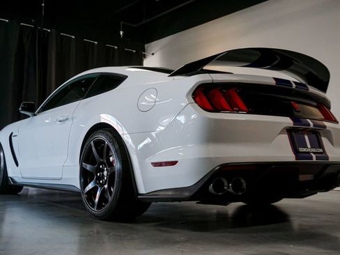 Used 2016 Ford Mustang Shelby GT350R w/ GT350R Equipment Group 920A RWD image 32