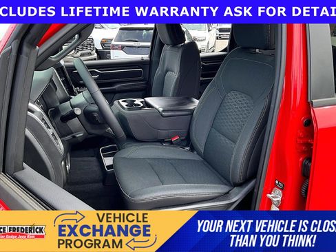 Used 2025 RAM 1500 Big Horn AWD/4WD image 20