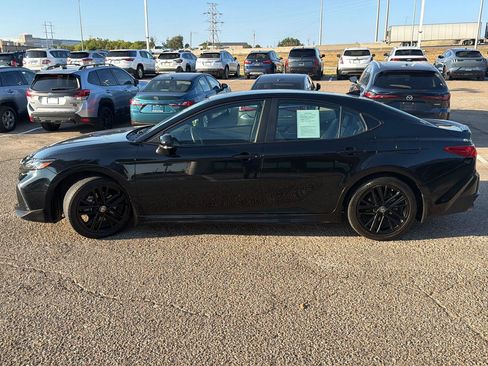 Used 2025 Toyota Camry SE w/ Convenience Package FWD image 6