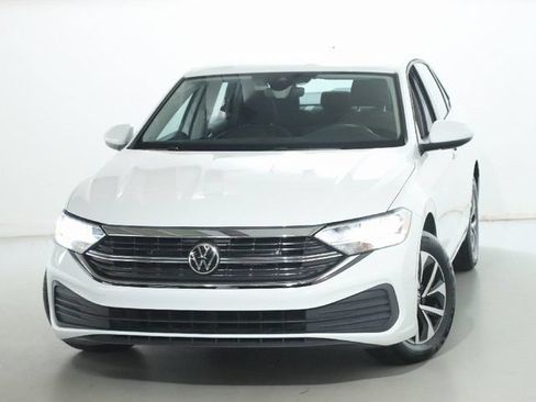 Certified 2024 Volkswagen Jetta S FWD image 3