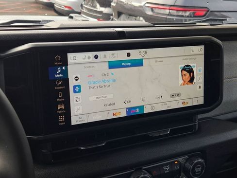 New 2025 Jeep Gladiator Sport image 26