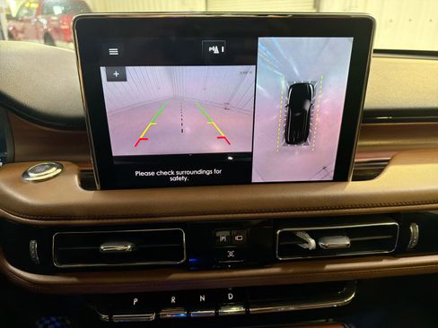 Used 2023 Lincoln Aviator Reserve w/ Elements Package Plus RWD image 18